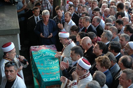 Erdoğan Teyzesi Meliha Er'in Rize'deki Cenaze Törenine Katıldı 79