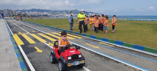 Rize Çocuk Trafik Eğitim Parkında Eğitimler Başladı 11