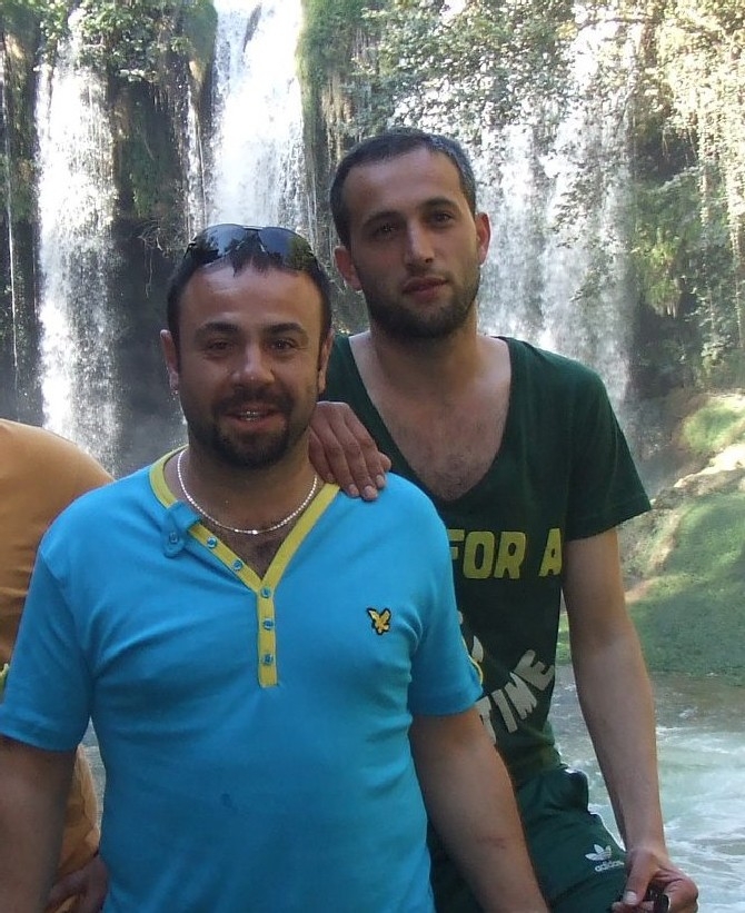 Rize'de cinayet anı güvenlik kameralarına böyle yansıdı 1