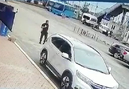 Rize'de cinayet anı güvenlik kameralarına böyle yansıdı 6
