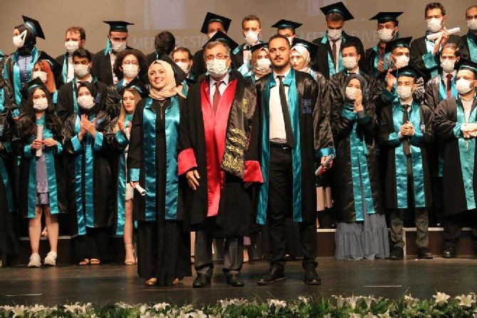 RTEÜ Tıp Fakültesi 8. Dönem Mezunlarını Verdi 50