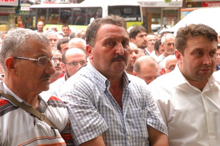 Özyürek Kardeşler Annelerini Ebediyete Uğurladı 12