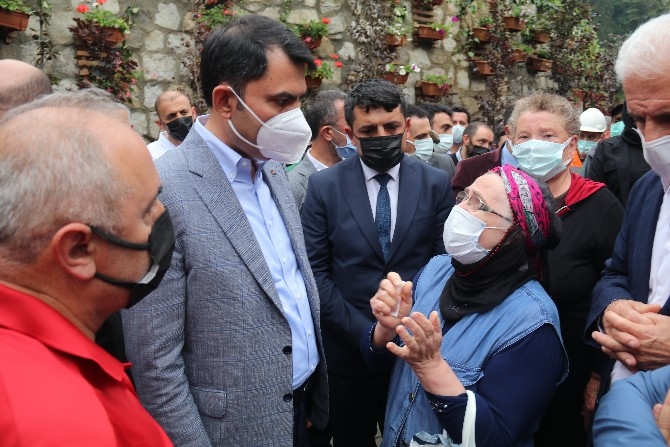 Çevre ve Şehircilik Bakanı Murat Kurum, Ayder yaylasında incelemede 20