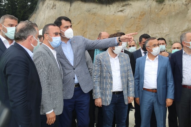 Çevre ve Şehircilik Bakanı Murat Kurum, Ayder yaylasında incelemede 26