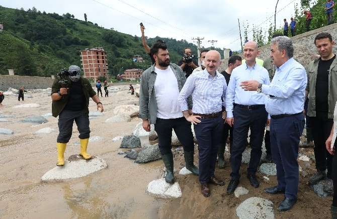 Bakan Soylu ve Karaismailoğlu, Rize'de sel ve heyelan bölgelerinde  4