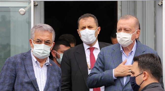 Cumhurbaşkanı Erdoğan Güneysu'da Halka Hitap Etti 10
