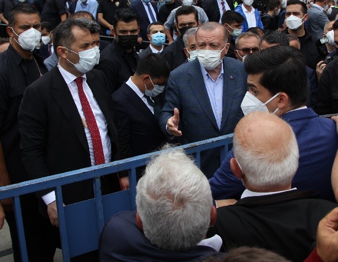 Cumhurbaşkanı Erdoğan Güneysu'da Halka Hitap Etti 18