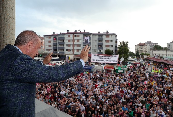 Cumhurbaşkanı Erdoğan, Arhavi'ye geldi 9