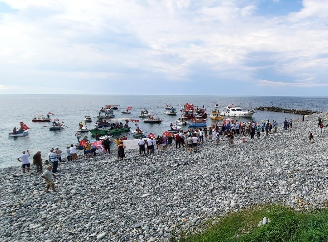 Rize'de "Deniz Kafesli Balık Çiftliği Projesi" Protestosu 3