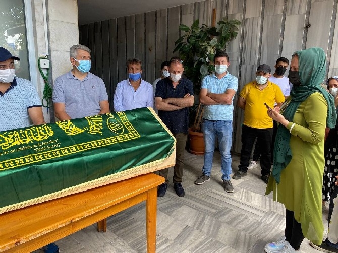 Cimilli İbo İçin Rize Sahil Camiinde Cenaze Namazı Kılındı 31