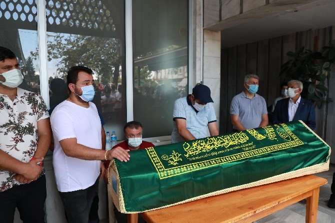 Cimilli İbo İçin Rize Sahil Camiinde Cenaze Namazı Kılındı 63