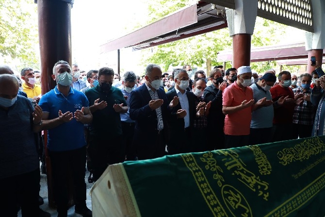 Cimilli İbo İçin Rize Sahil Camiinde Cenaze Namazı Kılındı 70