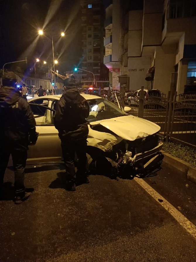 Rize’de Trafik Kazası 4 Yaralı 6
