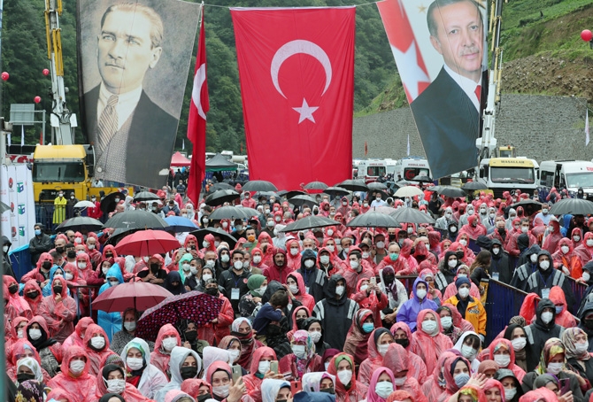 Cumhurbaşkanı Erdoğan İyidere-İkizdere Yolu ve Tünelleri Açılışını Gerçe 15
