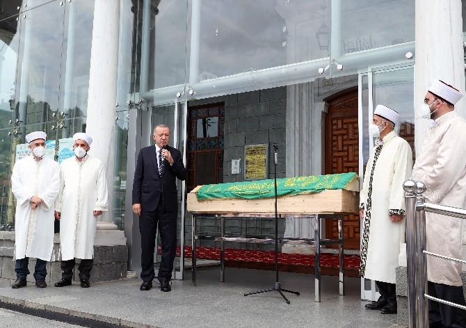 Cumhurbaşkanı Erdoğan ilim insanı Osman Yılmaz’ın cenaze namazına katıld 7
