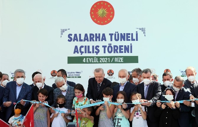 Cumhurbaşkanı Erdoğan Salarha Tüneli'nin Açılışını Gerçekleştirdi 31