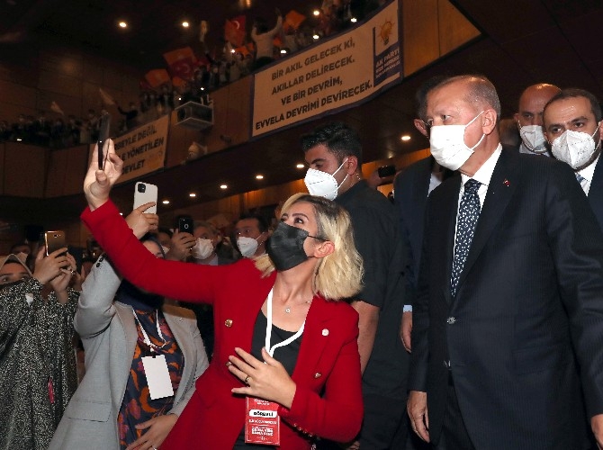 Cumhurbaşkanı Erdoğan Rize'de AK Parti Danışma Meclis Toplantısında 2