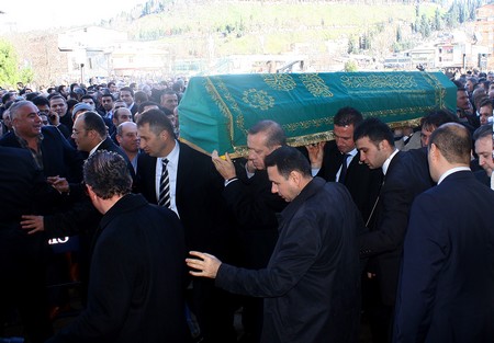 Erdoğan'ın Dayısı Kemal Mutlu Defnedildi 32