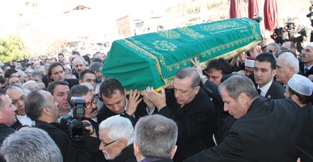 Erdoğan'ın Dayısı Kemal Mutlu Defnedildi 42