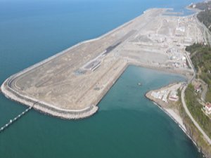 Rize-Artvin Havalimanında dolgunun 97 milyon tonu tamamlandı