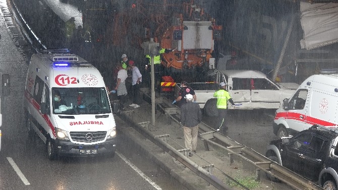 Trabzon’da 7 araçlı zincirleme trafik kazası: 3 yaralı 11