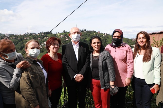 CHP Genel Başkanı Kemal Kılıçdaroğlu, Rize'de çay üreticileriyle bu 6