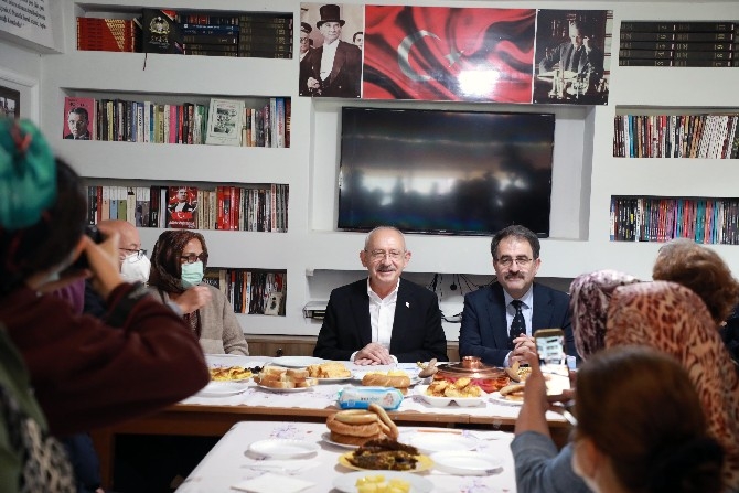 CHP Genel Başkanı Kemal Kılıçdaroğlu, Rize'de çay üreticileriyle bu 7