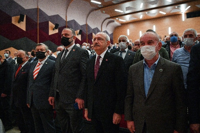 Kılıçdaroğlu, Rize'de kanaat önderleri, muhtarlar ve STK temsilcile 1