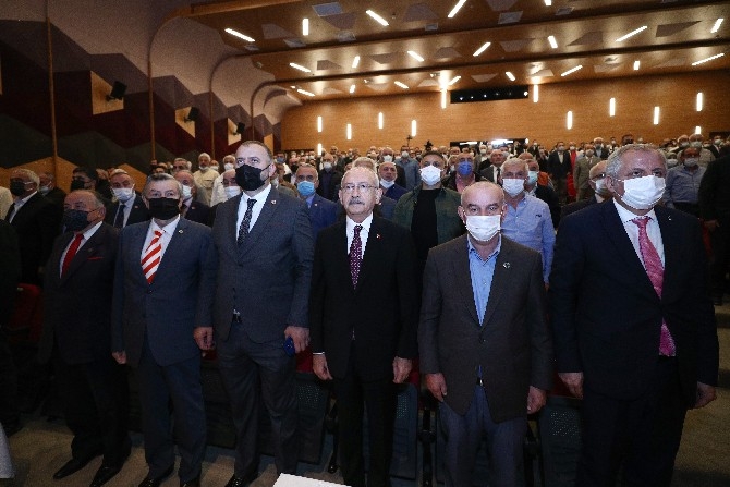 Kılıçdaroğlu, Rize'de kanaat önderleri, muhtarlar ve STK temsilcile 3