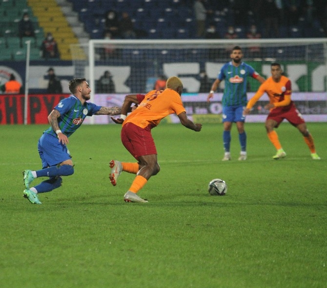 Çaykur Rizespor-Galatasaray maçından kareler 33