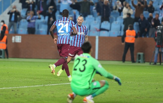 Trabzonspor - Çaykur Rizespor Maçı Fotoğrafları 44