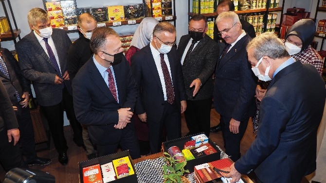 ÇAYKUR'un 8'inci mağazası Diyarbakır'da açıldı 27