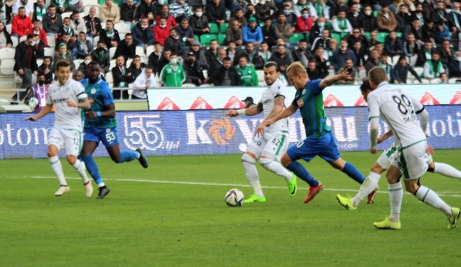 İttifak Holding Konyaspor - Çaykur Rizespor maçından kareler 13
