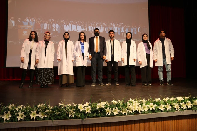 RTEÜ Diş Hekimliği Fakültesi Öğrencileri Önlüklerini Giydi 14