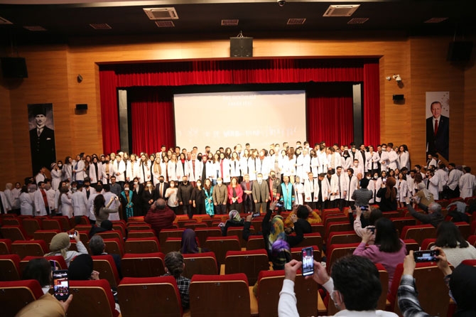 RTEÜ Diş Hekimliği Fakültesi Öğrencileri Önlüklerini Giydi 32