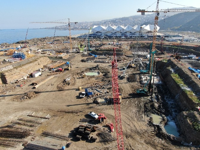Deniz dolgusuna inşa edilecek Trabzon Şehir Hastanesi için fore kazık ça 7
