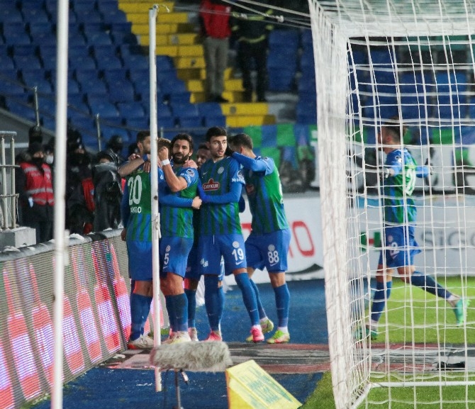 Çaykur Rizespor - Fraport TAV Antalyaspor maçından kareler 23