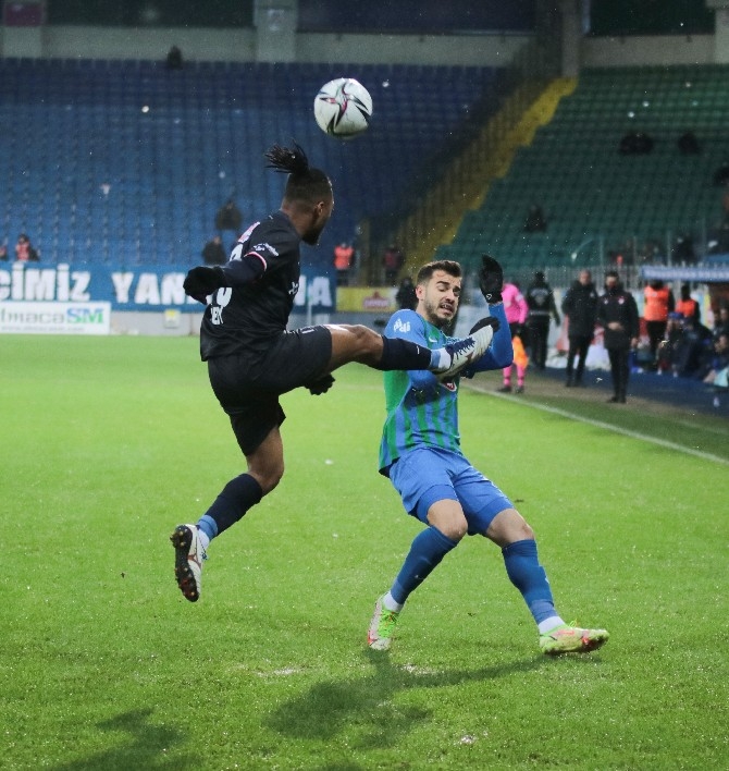 Çaykur Rizespor - Fraport TAV Antalyaspor maçından kareler 37