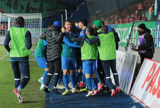 Çaykur Rizespor - Fraport TAV Antalyaspor maçından kareler 41