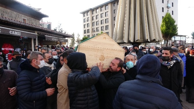 Avukat Şafak Mahmutyazıcıoğlu, Rize'de toprağa verildi 26