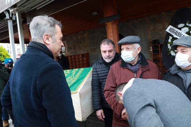 Avukat Şafak Mahmutyazıcıoğlu, Rize'de toprağa verildi 8