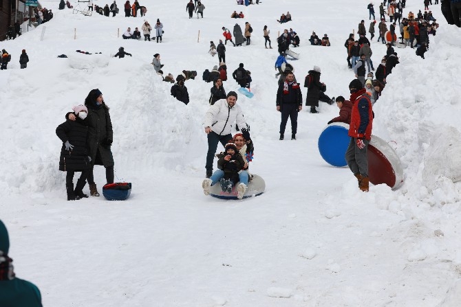 14. Ayder Kar Festivali renkli görüntülerle başladı 16