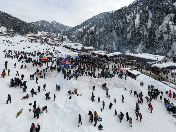 14. Ayder Kar Festivali renkli görüntülerle başladı 18
