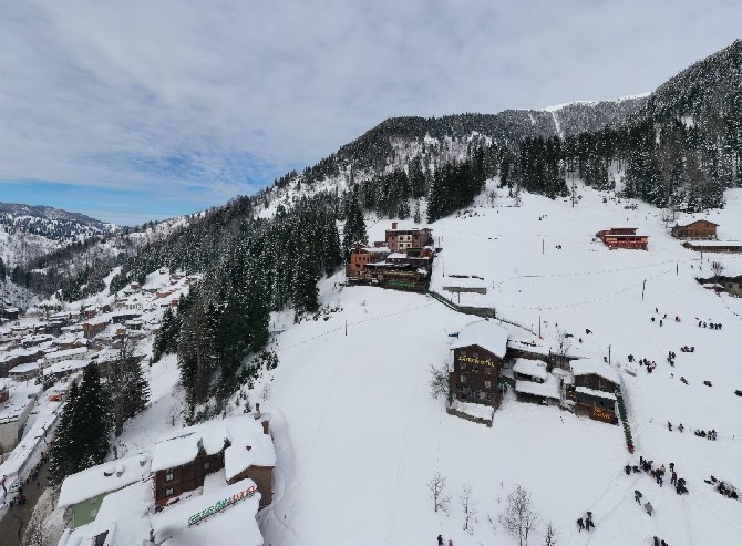 14. Ayder Kar Festivali renkli görüntülerle başladı 19