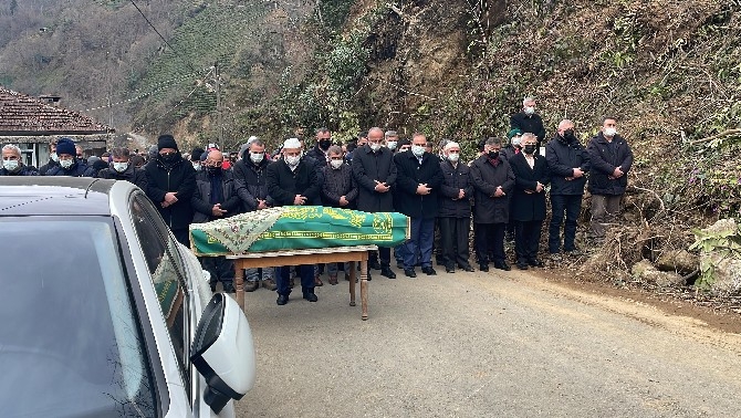 Rize'de aynı ailede Kovid-19'dan hayatını kaybeden 9'uncu 5