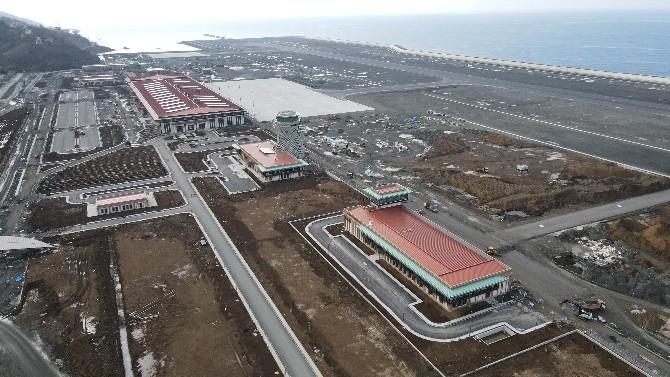 Rize-Artvin Havalimanı'nın üst yapı inşaatında sona yaklaşıldı 16
