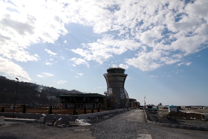 Rize-Artvin Havalimanı'nın üst yapı inşaatında sona yaklaşıldı 6