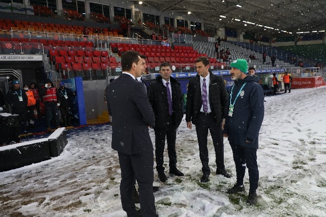 Çaykur Rizespor-Trabzonspor maçı öncesi kar yağışı etkili oluyor 3