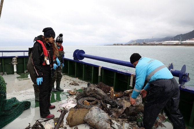 Plastik atıklar denizlerde biyoçeşitliliği olumsuz etkiliyor 9