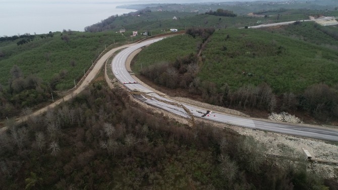 Karadeniz'i İstanbul'a bağlayan yol çöktü 20